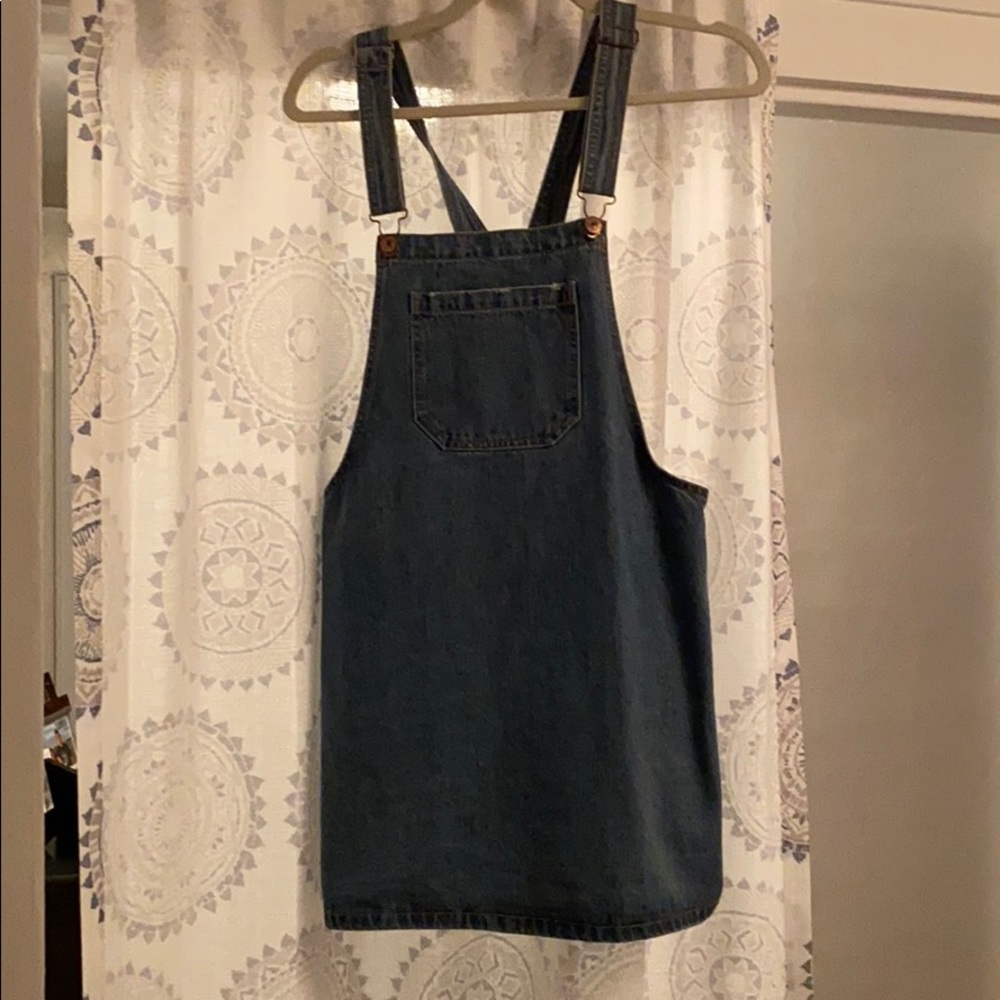 Overall dress